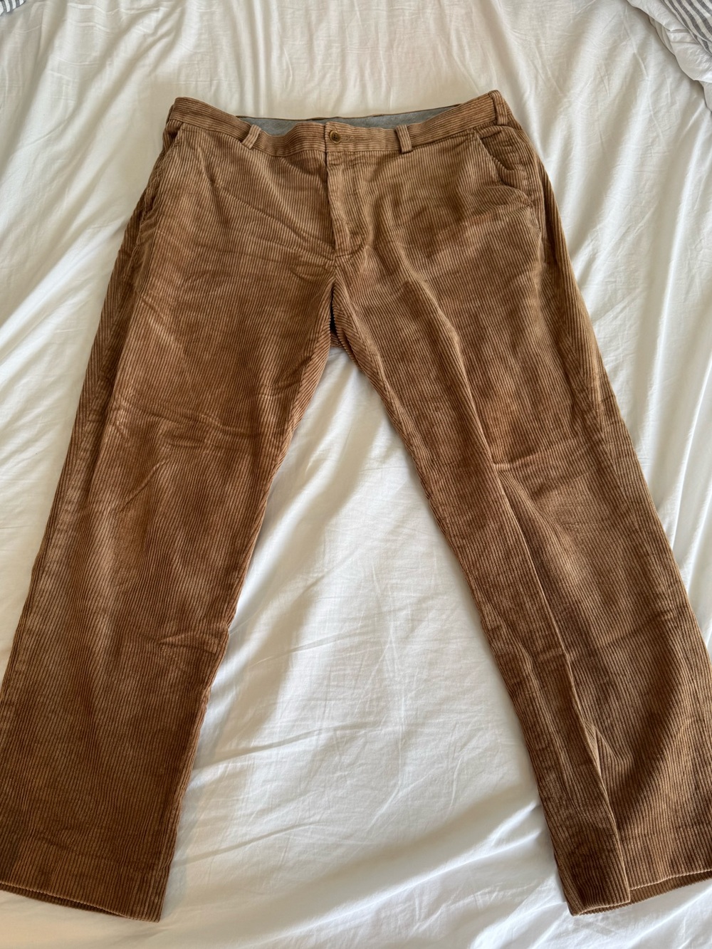 Brooks Brothers 346 Men's Corduroy Pants in Warm Brown - 38x30